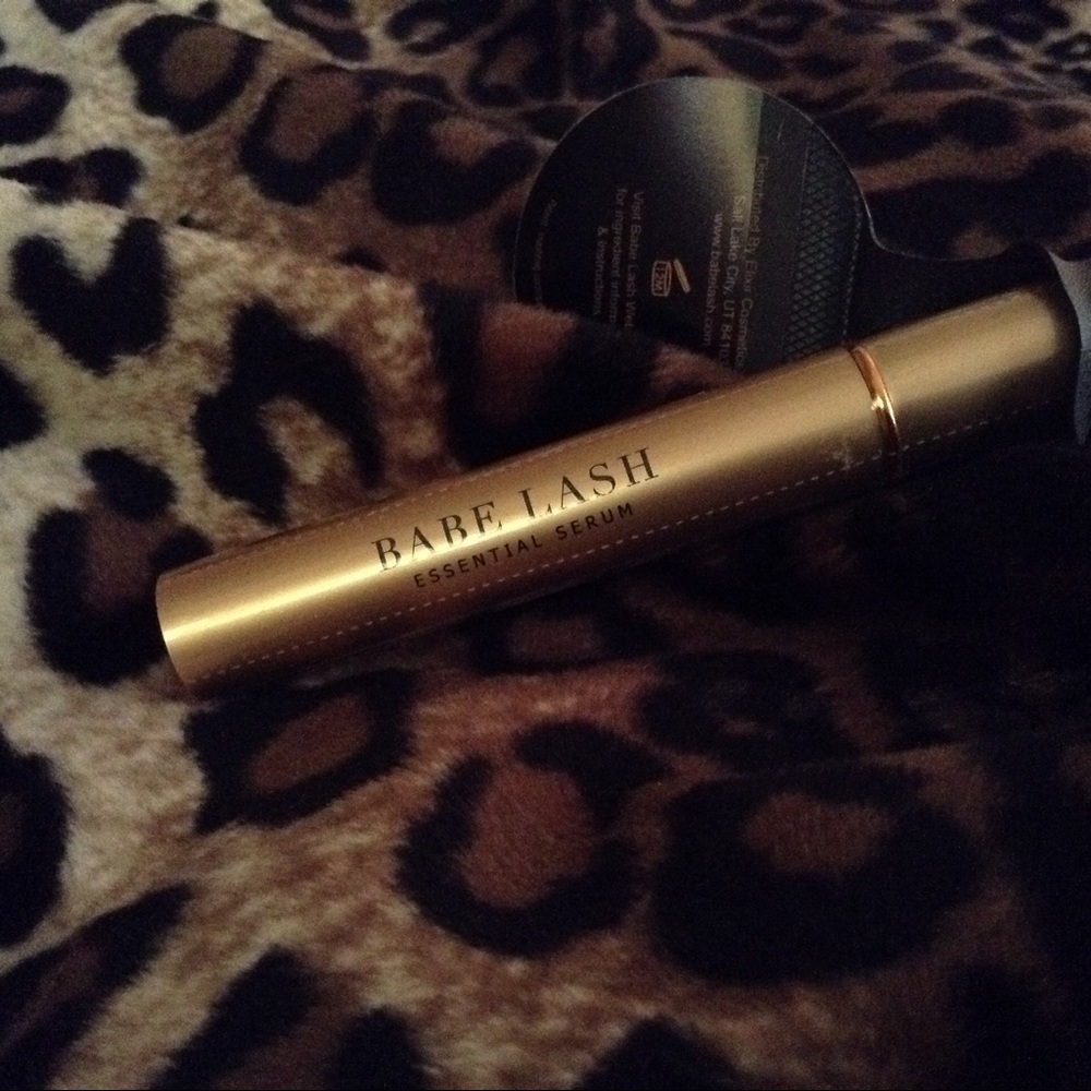 BABE LASH ESSENTIAL SERUM